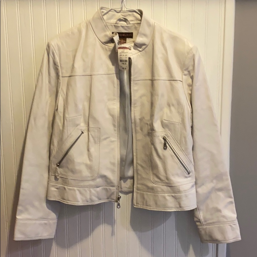 White Bandolino Jacket New With Tags, Orig $83